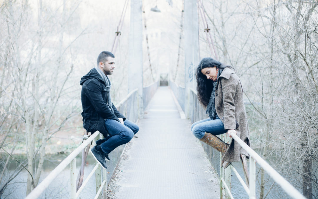 5 Signs You’re With An Emotionally Unavailable Partner